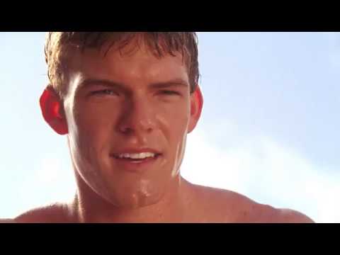 Smallville 5x04 - Summer party at Crater Lake