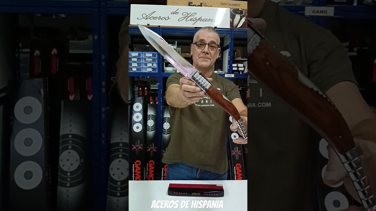 Couteau d’endurance rouge classique 51cm