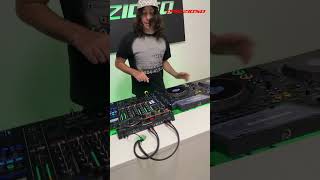 Download lagu NIRVANA VS THE OFF SPRING 🎸 #shorts mp3