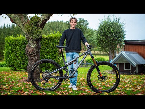 The Perfect COMMENCAL META AM 29 To Rip Bike-parks Overseas...