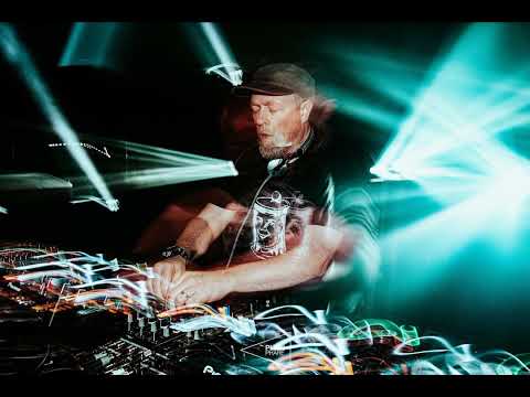 BEN SIMS @ Run It Red NTS Podcast#018 (07.05.2016)