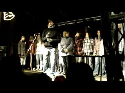 Wham! - Last Christmas / Petr Kotvald - Zář Vánoc / Sbor ZŠ Za Chlumem Bílina
