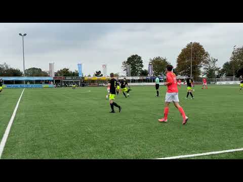 SV Loosdrecht 1 tegen VV Hooglanderveen 11 oktober 2025