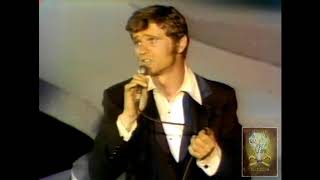 Jerry Reed LIVE! 1971 ~ &quot;When You&#39;re Hot, You&#39;re Hot&quot; HAPPY BIRTHDAY KILLA!