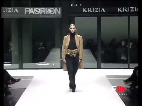 "Krizia Top" Autumn Winter 2001 2002 Milano 1 of 4 pret a porter by FashionChannel.mov
