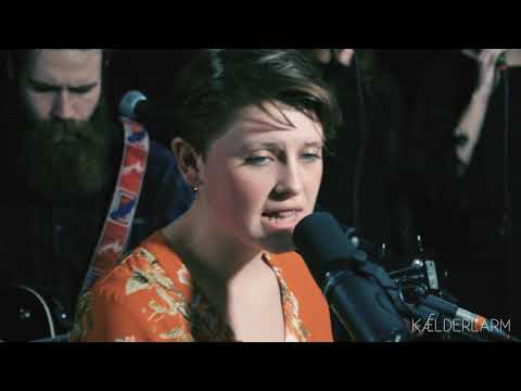 Kælderlarm - Line Gade