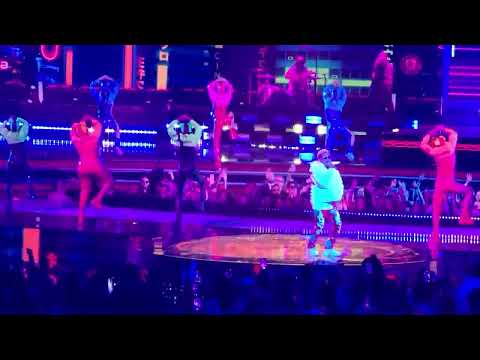 OZUNA- DEPRIMIDA en vivo 🎤🎶