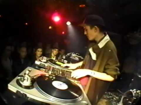 Dj A-Trak-Table Turns