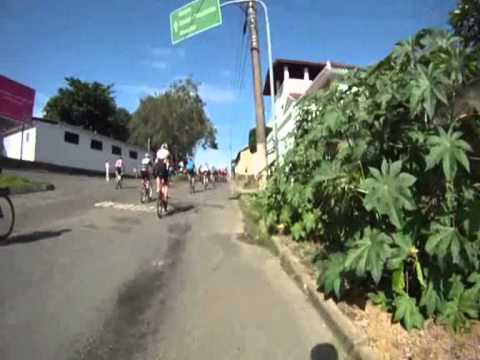 LARGADA Subidão no asfalto - Dominando as Montanhas 5 2011.wmv