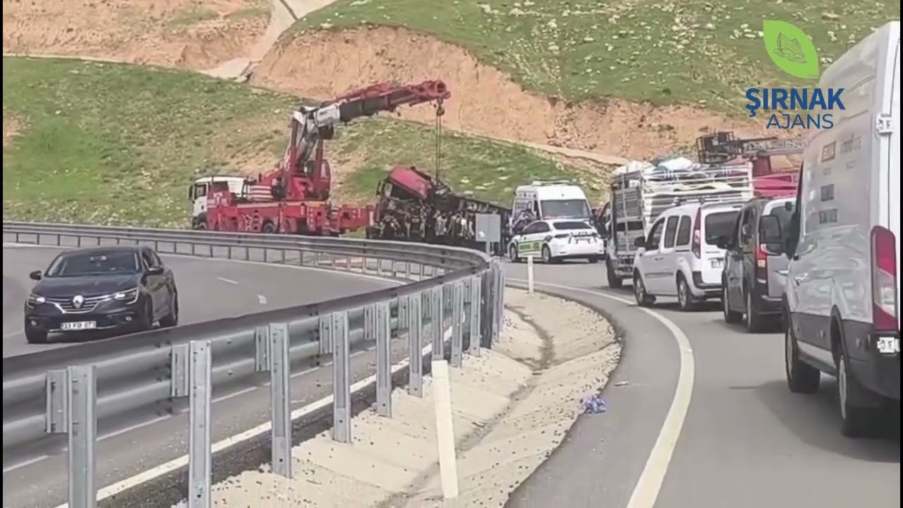 Cizre’deki Tır Kazasının Enkazı Kaldırıldı