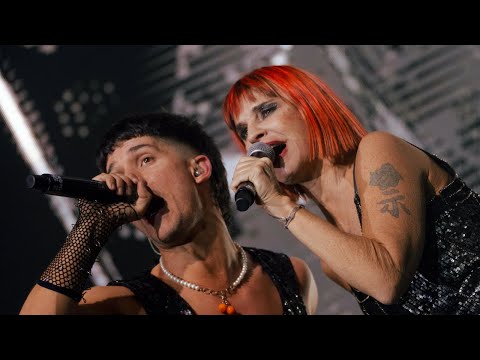 Silvestre y La Naranja, Fabiana Cantilo - Demoliendo Hoteles (En Vivo Estadio Obras)