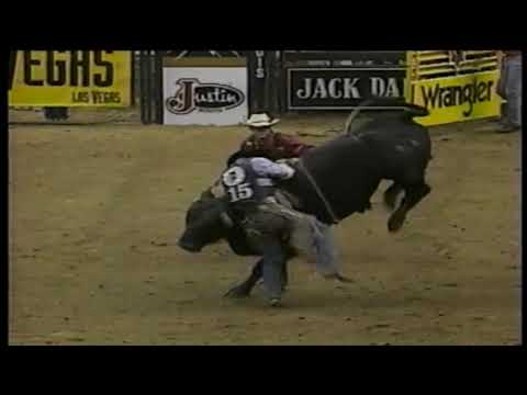 Little Ricky wrecks Owen Dunn - 97 PBR St. Louis