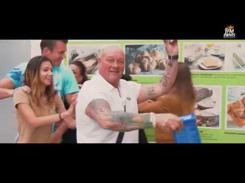 John Medley - Jongen van de straat