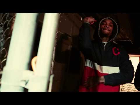 PLAYS X LAFLEXICO MERIO - VOICES IN MY HEAD (OFFICIAL MUSIC VIDEO)