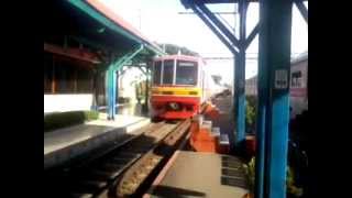 preview picture of video 'Tokyo Metro 05-10F Depart from Manggarai Station'