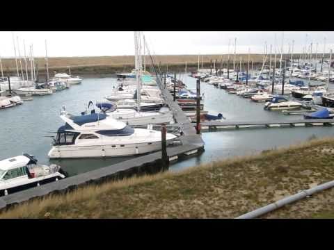 ☺ Titchmarsh Marina Walton On The Naze Essex ☺