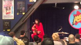 Le Butcherettes - Stab My Back @ Amoeba, LA, 9.17.2015