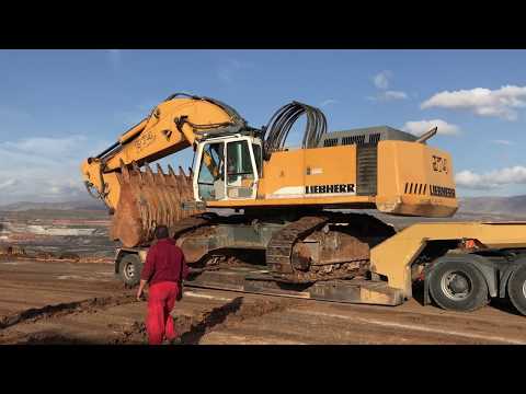 Transporting The Liebherr 974 Excavator By Side - Fasoulas Heavy Transports
