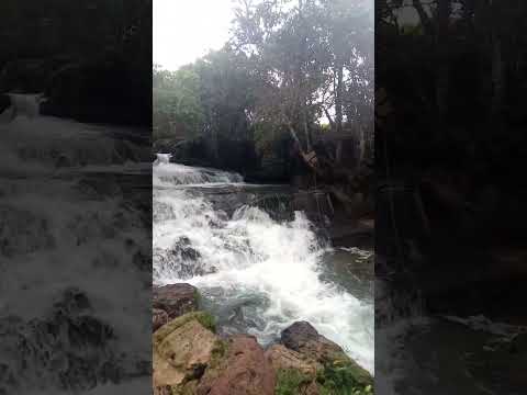 cascada San Antonio y jacuzzis del amor en el municipio de mesetas en el departamento del meta