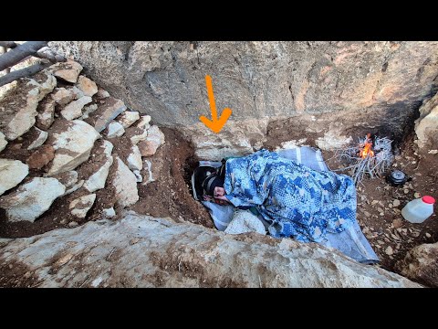 Battle with the Wild: A True Survival Story in the Deadly Mountain Cold