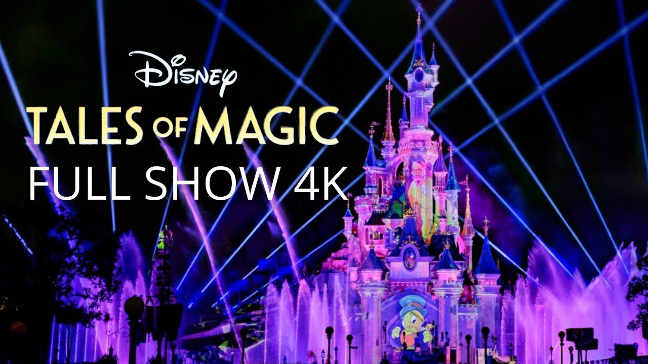 Experience the enchanting light show at Disneyland Paris!