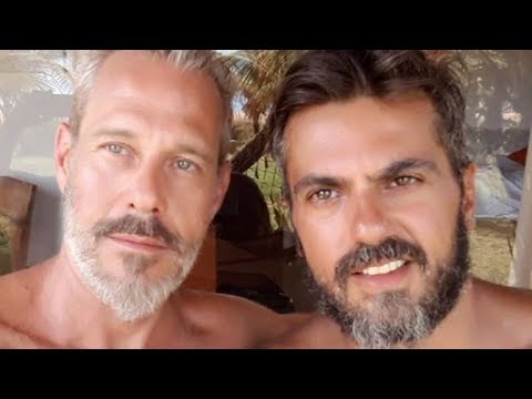 Galã dos anos 90, Nico Puig oficializa união com produtor após 20 anos de namoro