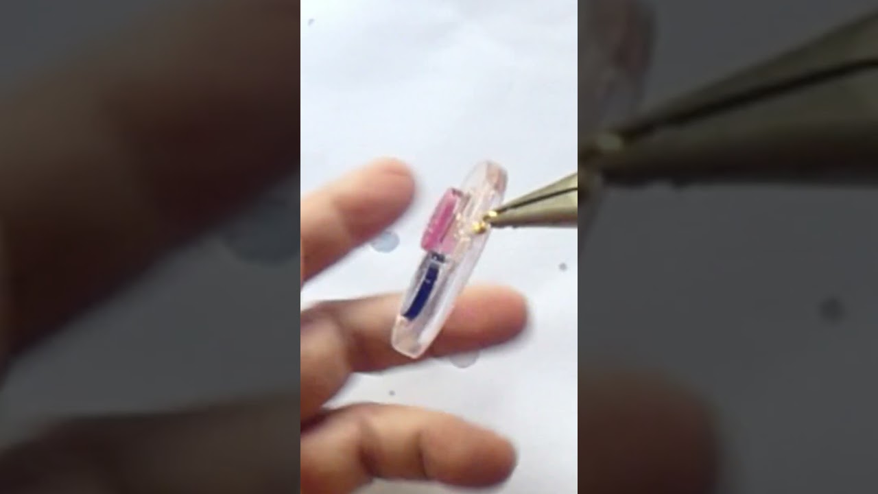 Easy and cute music note keychain　　#resin   #diygifts #tutorial