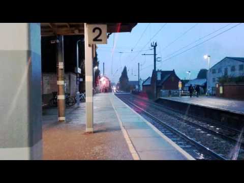 66430 and 66302 on RHTTs pass through Stowmarket | 04/11/2016