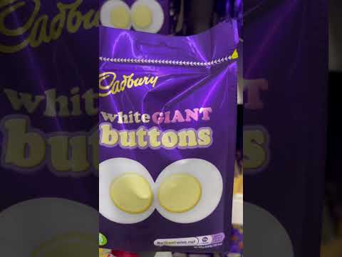 White Giants buttons #cadbury #whitechocolate #fypシ #youtubeshorts #shortvideo #asmr #share