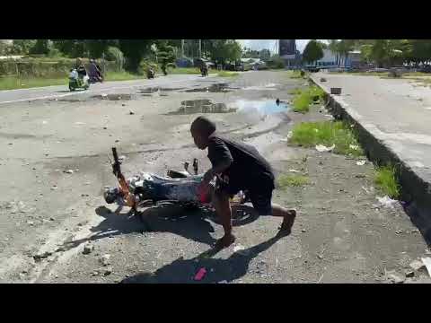 Abraham Yeimo // Belajar Ngebut sampe JATUH dari Motor ..!!