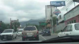 preview picture of video 'Manejando en San Pedro Sula 2010 (1)'