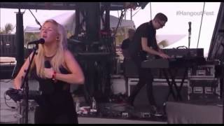 Ellie Goulding - Hanging On / Wonderman (Live in Hangout Festival 2013)