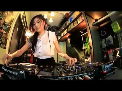 Lagu Thailand AH AH AH,UI UI UI (REMIX)