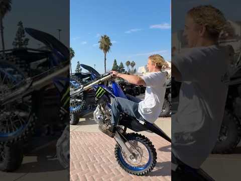 Brand new 450 wheelies out of the dealership!