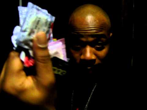 Bars & Hooks In Studio With Big Twins