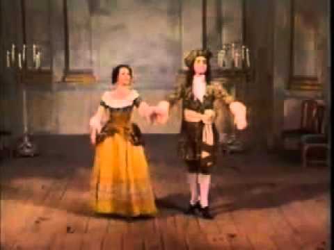 Baroque Dance   Courante