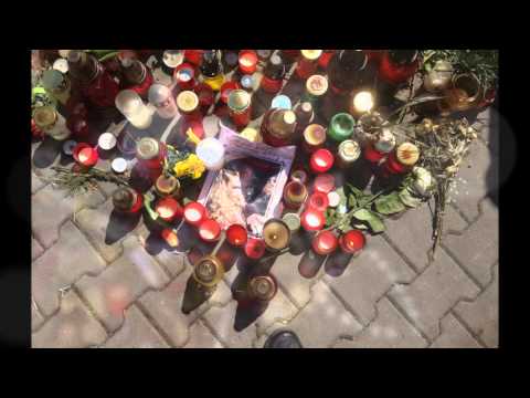 Iveta Bartošová & Petr Sepéši - Červenám