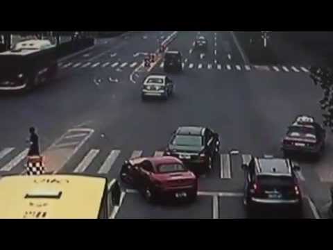 Pelea a topetazos entre padre e hijo