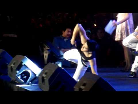 [FanCam] ZE:A Dong Jun Sexy "SWAG" Dance
