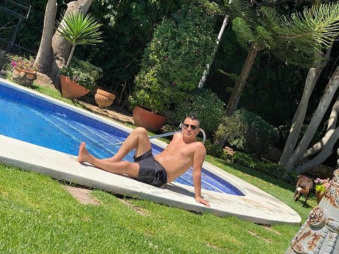 Fire Studio Production 2020 (6) Marcel_Romanoff_-_Hold_me_for_a_while