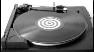 Molly Nilsson -  Worlds Apart  [ The Travels LP ]