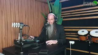 מדברים מרבי נחמן מברסלב   דילוג של שמחה   חודש אדר  פורים (הרב מאור קריו) - התמונה מוצגת ישירות מתוך אתר האינטרנט יוטיוב. זכויות היוצרים בתמונה שייכות ליוצרה. קישור קרדיט למקור התוכן נמצא בתוך דף הסרטון