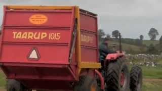 preview picture of video 'Classic taarup 1015 silage wagon demo dunmore vintage 2012'