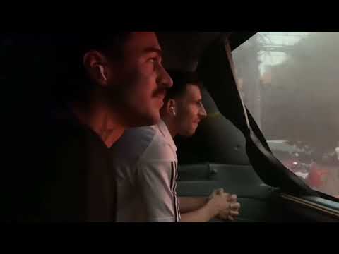 A reação dos nossos jogadores durante a incrível recepção da Torcida Que Conduz!