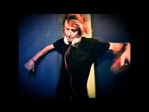 Danny Avila & Twoloud -Rock The Place