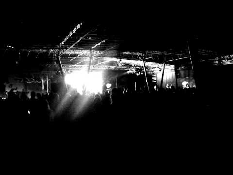 RADIKAL GURU FEAT. DUBDADDA & CIAN FINN