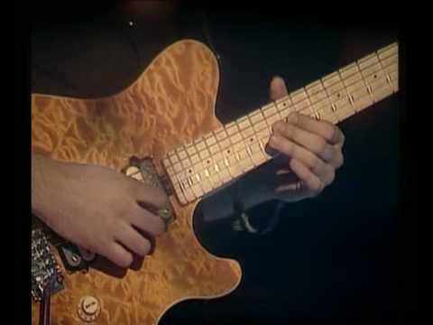 TOTALLY CRAZY PIANO & GUITAR SOLO !!! :))) TAVITJAN BROTHERS