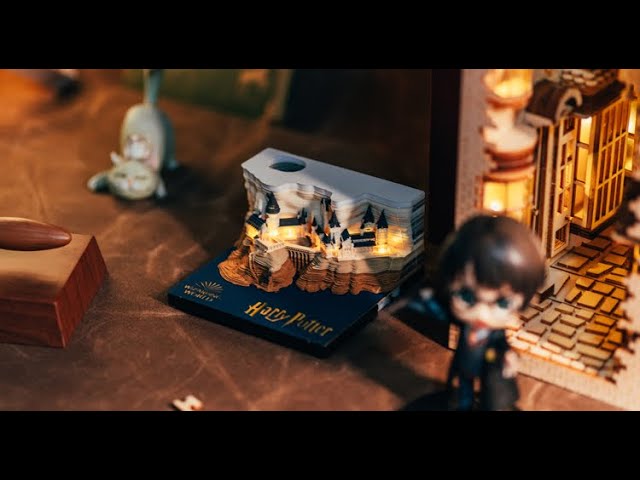 Vídeo relacionado con MEICHI Bloc de notas 3D, no adhesivo, modelo de castillo en papel con caja de presentación, cristal claro, 9 x 8 x 4 cm, 140 hojas, bloc de notas 3D