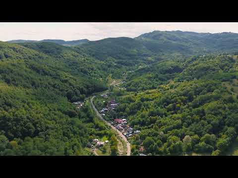 Comuna Cosminele, județul Prahova. Panorama comunei văzută prin 'ochii' dronei, de la Podul Ursului!