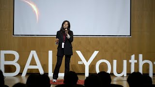Karanlığı Kucaklamak: Kendi Yolunu Çizmenin Gücü | Hanife Akıncı | TEDxBAL Youth
